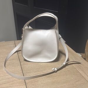 Madewell Sydney white leather bucket handbag with crossbody strap